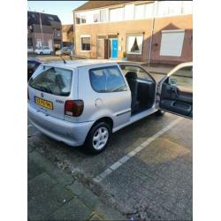 Volkswagen Polo 1.4 44KW AUT 1999 Grijs