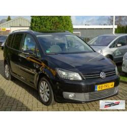 Volkswagen Touran 1.2 TSI BMT Highline 2011 Xenon Led Zwart