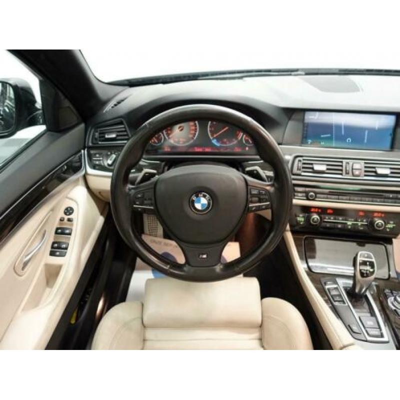 BMW 5 Serie Touring 520i 184pk High Exe M-Sport Aut8 Pano, L