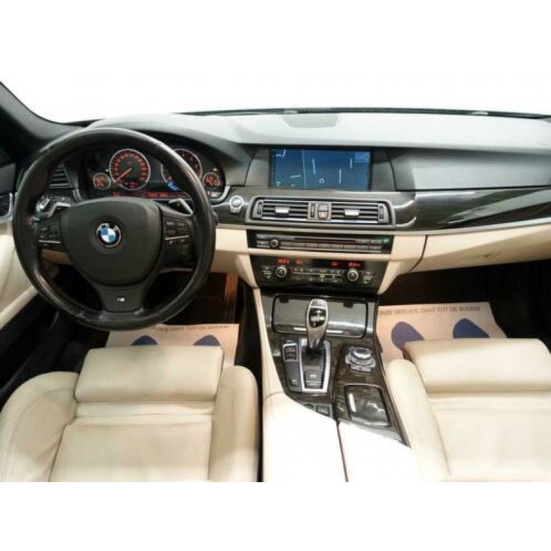 BMW 5 Serie Touring 520i 184pk High Exe M-Sport Aut8 Pano, L