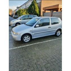 Volkswagen Polo 1.4 44KW AUT 1999 Grijs