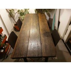 Houten tafel