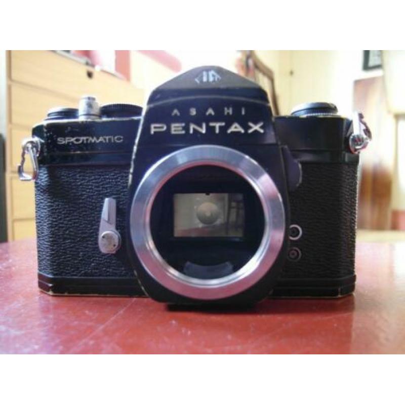 Asahi Pentax Spotmatic met Takumar lenzen