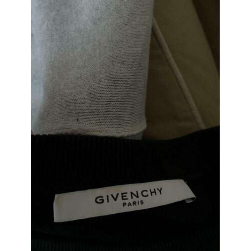 Givency sweater