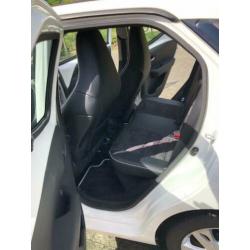 Toyota Aygo 1.0 12V Vvt-i Ddrs 2015 Wit. Open dak.