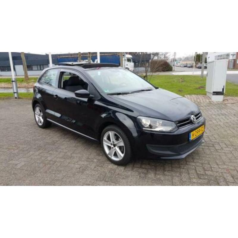 Volkswagen Polo 1.2 TSI 66KW 2012 Zwart pano/stoelverwarming