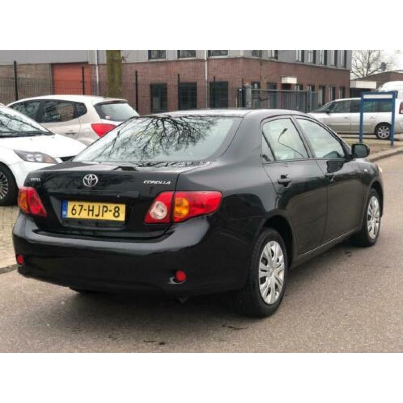 Toyota Corolla 1.6 16v VVT-i Sol ECC Airco/Groot Navigatie