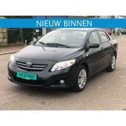 Toyota Corolla 1.6 16v VVT-i Sol ECC Airco/Groot Navigatie