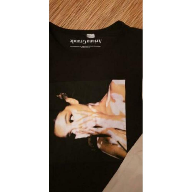 3 shirts Ariana Grande