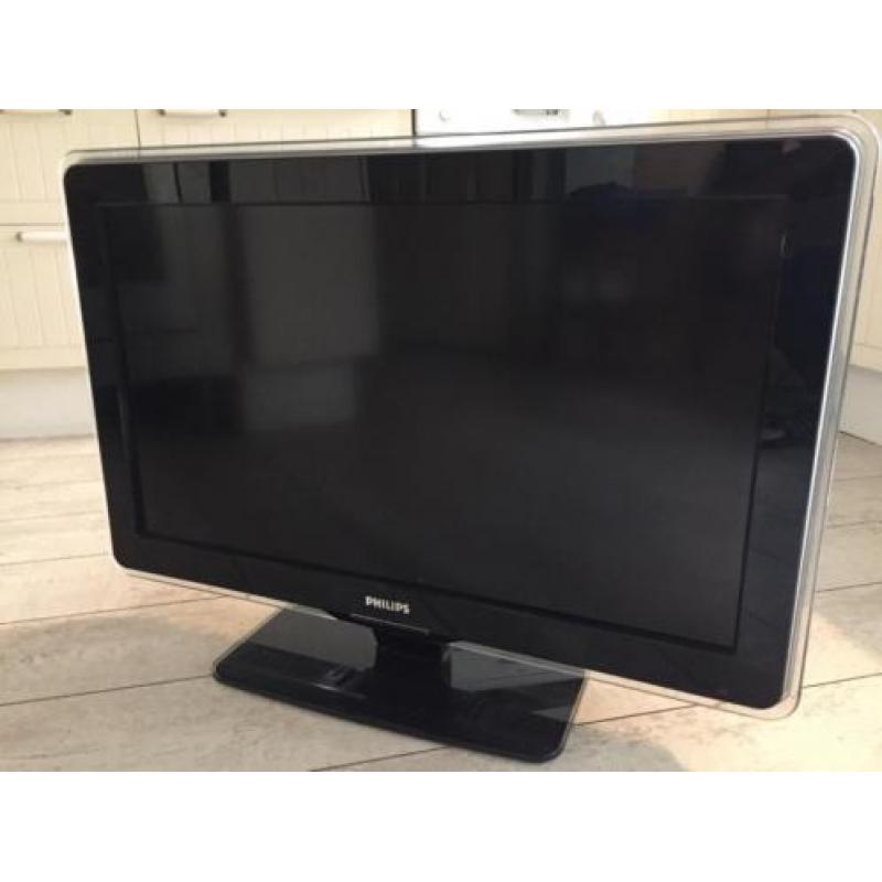 2x Lcd tv Philips, LG 32inch