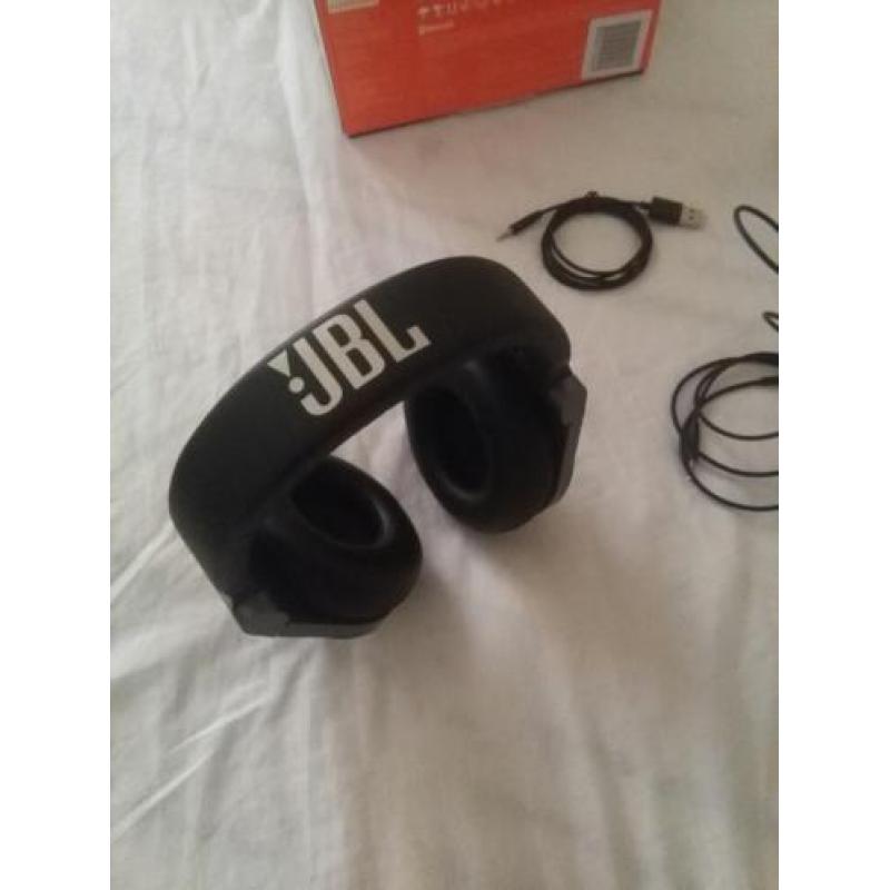 JBL wireless bluetooth headset