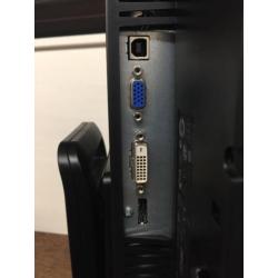 HP Compaq LA2405WG 24"