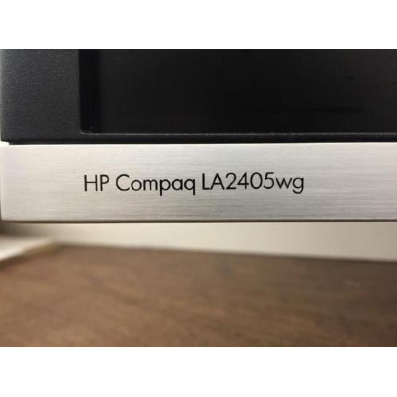 HP Compaq LA2405WG 24"