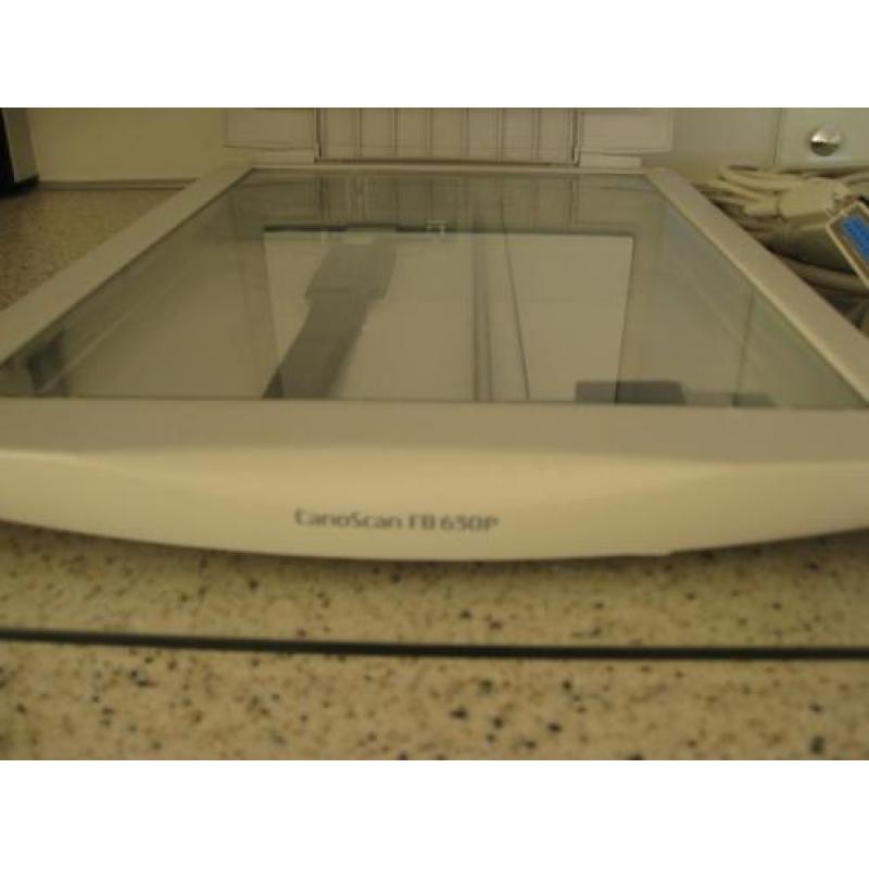 Canon CanoScan FB630P flatbed scanner